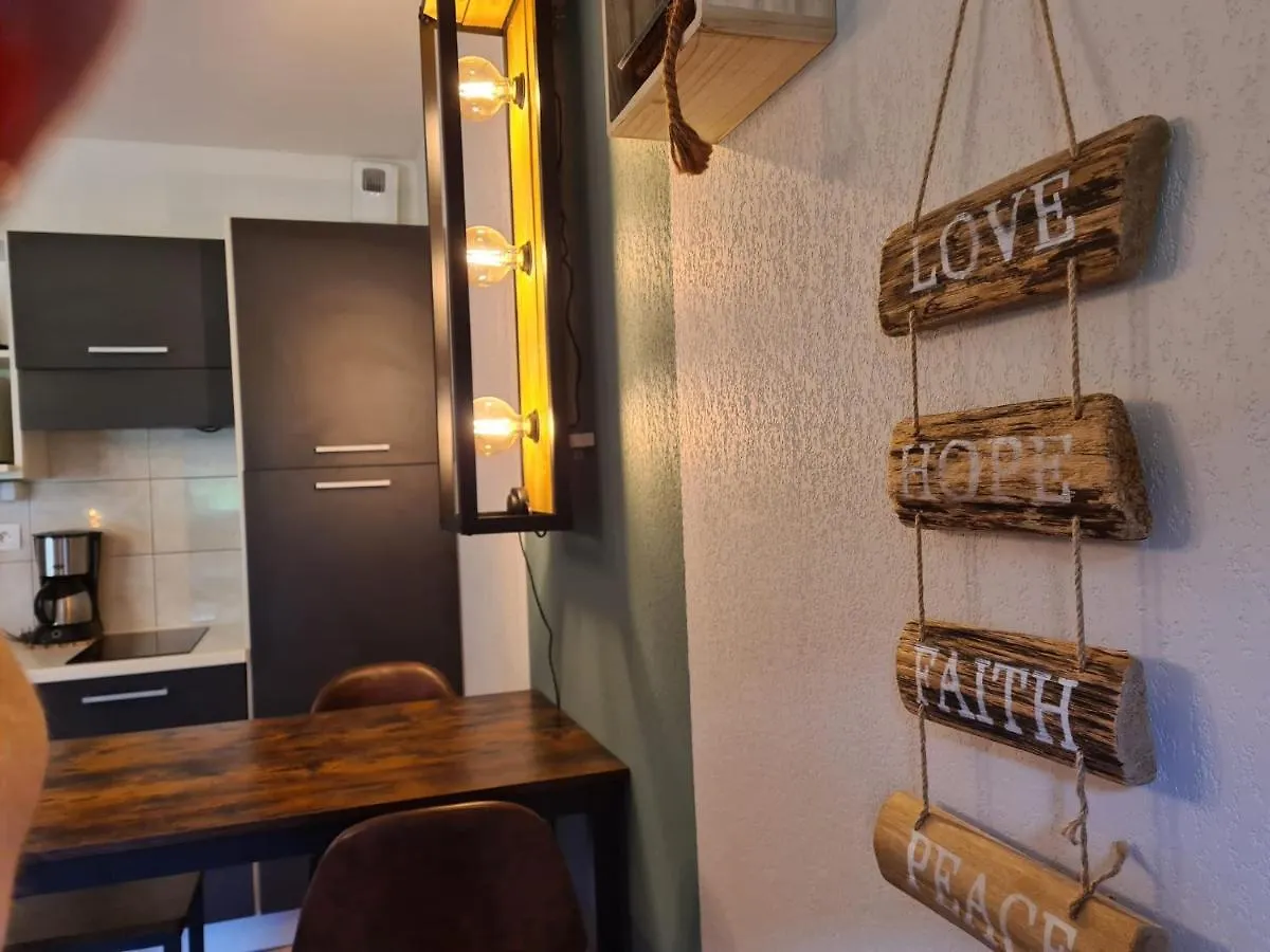Les Orres 1800 Appartement 4 P Jacuzzi Balneo Prive Vue Piste Piscine Residence 0*, Les Orres France